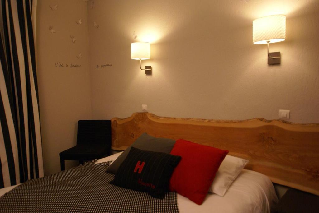 Hotel De La Placette Barcelonnette Oda fotoğraf